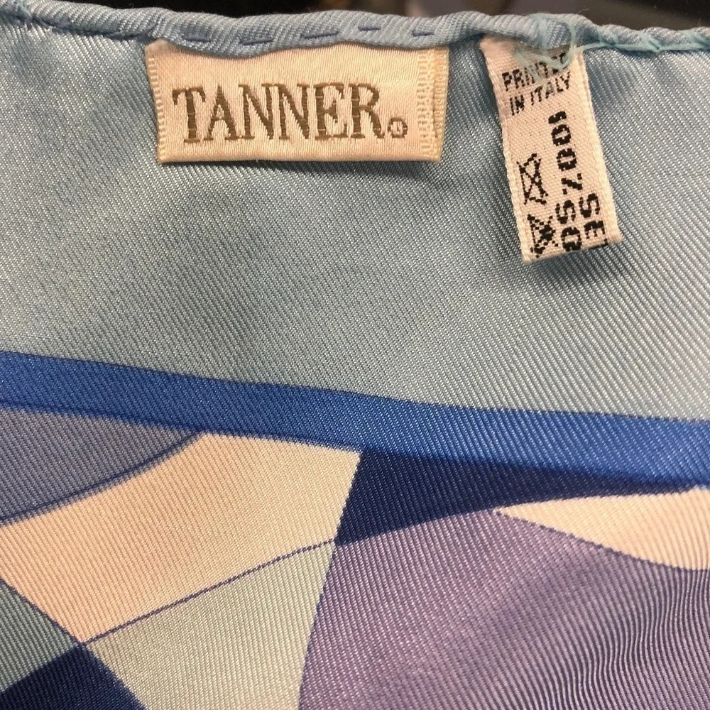 Tanner light blue